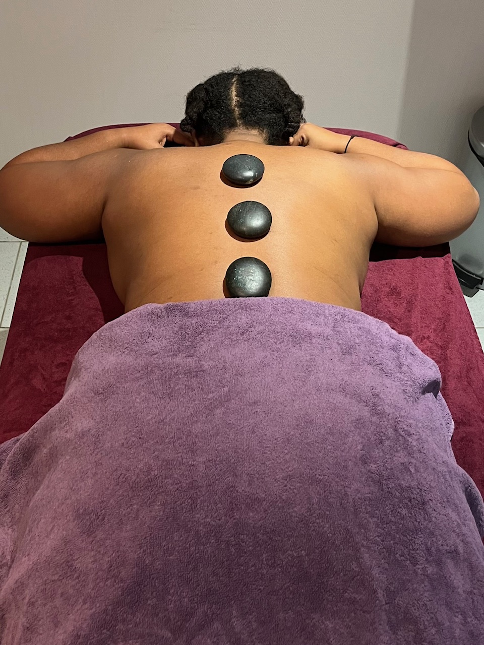 massage aux pierres chaudes institut cléanne à coubron